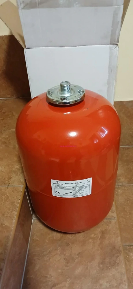 Expanzní nádoba 18L CO – pro topení | Diamond